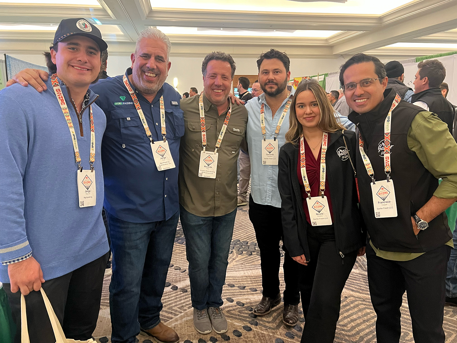 Jorge Ruiz III and Jorge Ruiz of Agri-Packing, Ricardo Roiz of Frank’s Distributing, and Gerardo Gandera, Nicole Alvarez and Francisco Coppel of Ganfer Fresh. 