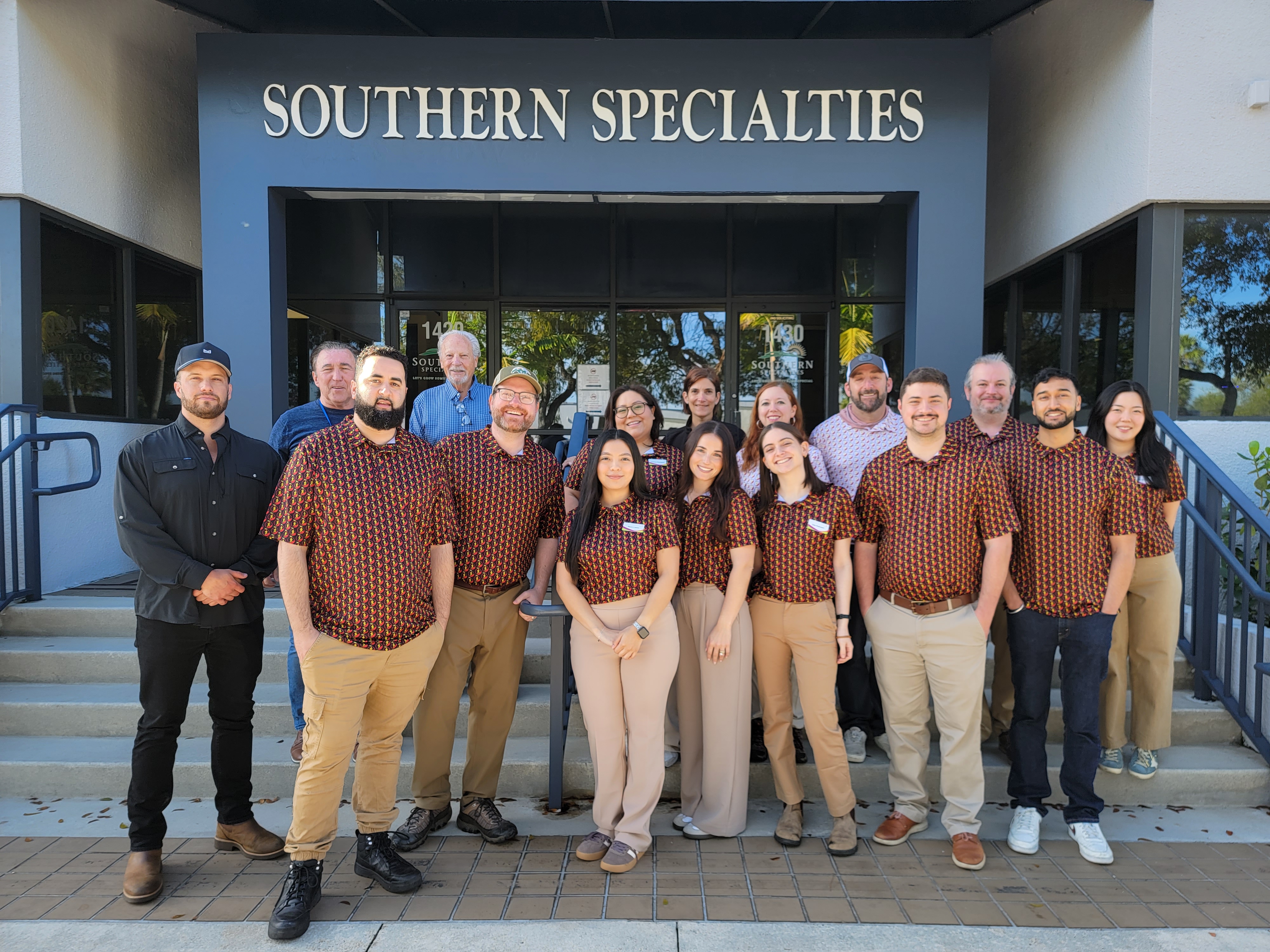 Members of the Southern Specialties team pictured with the class following a tour of their packing and cold storage facilities.