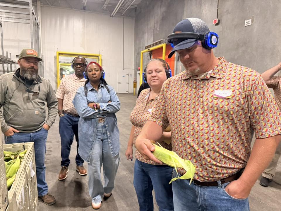 The STEP-UPP Retail Class touring Pioneer Growers. 