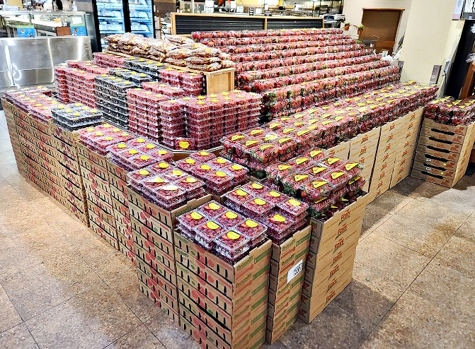 berry display
