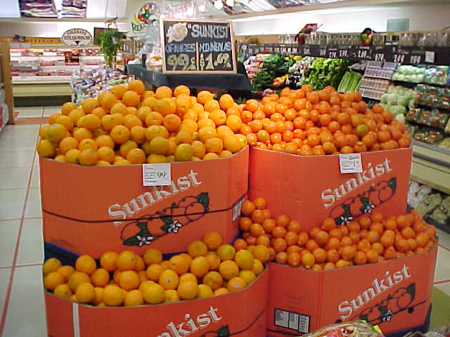 Sunkist display of oranges
